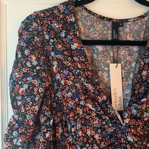 NWT Nobody’s Child “Katty” Ditsy Floral V-neck Classic Dress Size 8 (UK 12)